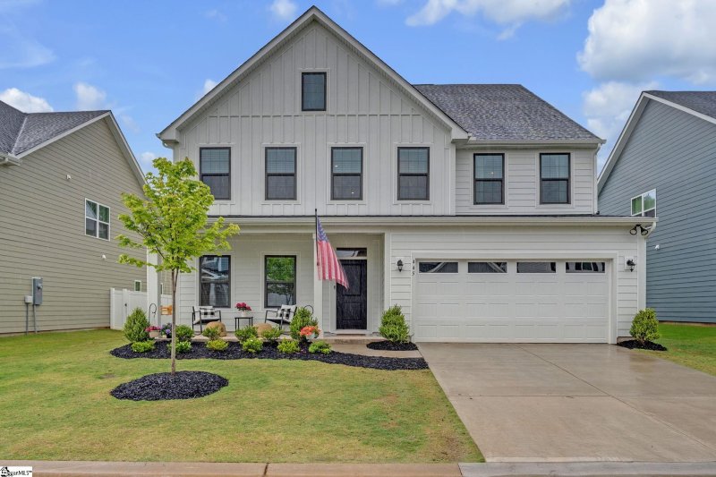 Property image 2 at 445 Oswego Court, Greenville, SC 29607