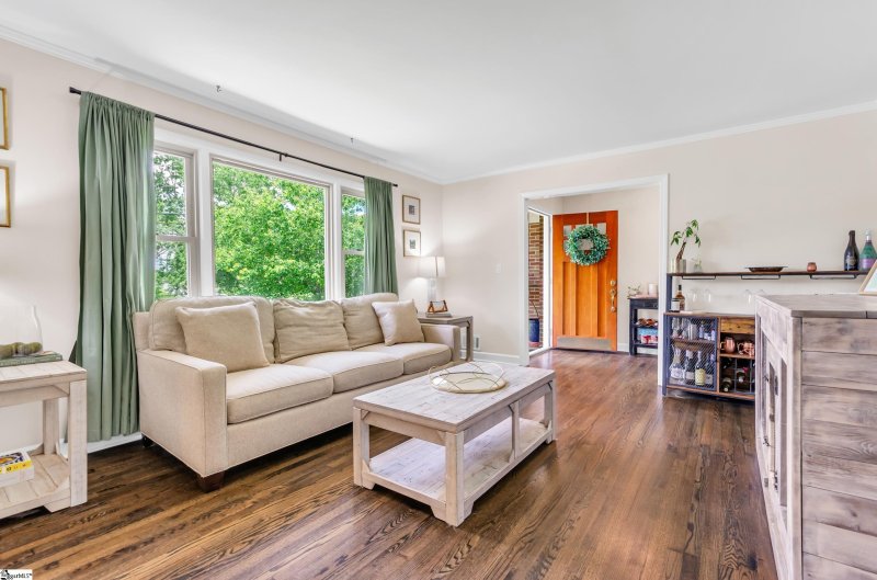 Property image 5 at 101 Kenilworth Court, Greenville, SC 29615