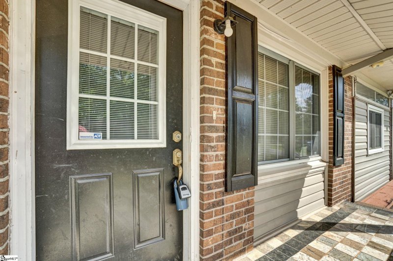 Property image 5 at 211 Skyline Road, Greer, SC 29651-6264