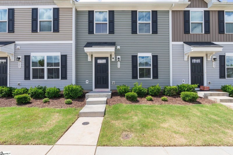Property image 2 at 533 Hampton Towne Drive, Greenville, SC 29617