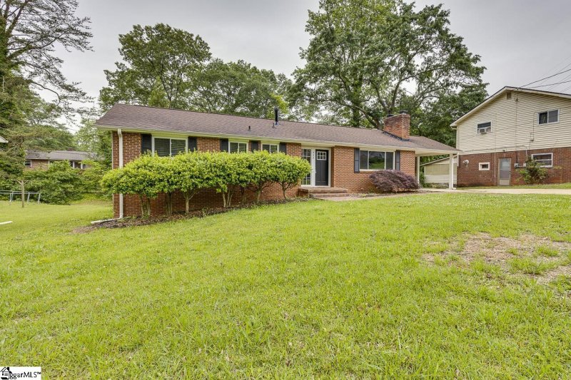 Property image 4 at 422 Fairmont Drive, Greenville, SC 29605