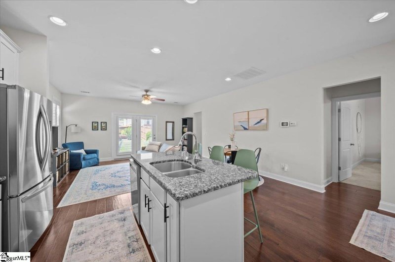 Property image 3 at 6 Kelvyn Street, Greer, SC 29651