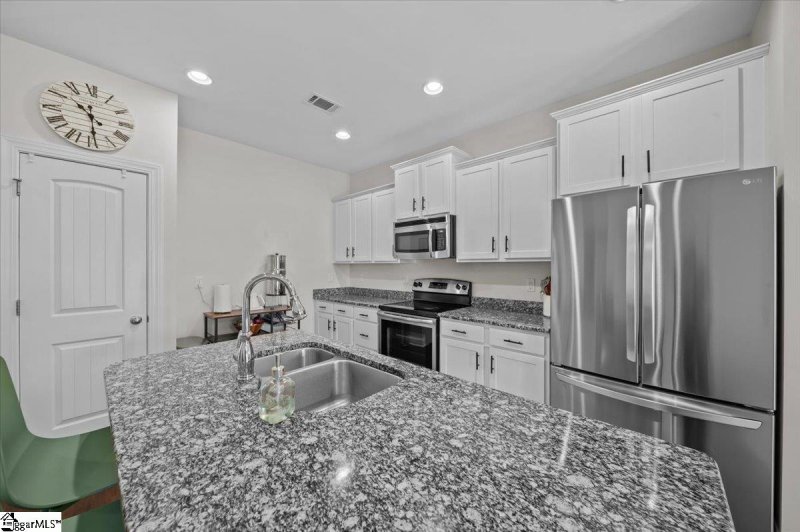 Property image 5 at 6 Kelvyn Street, Greer, SC 29651