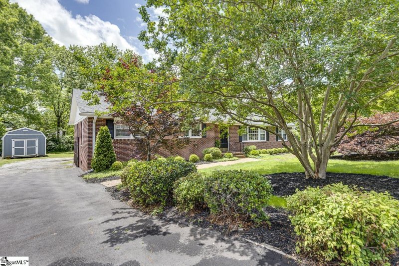 Property image 3 at 202 Roberta Drive, Greenville, SC 29615