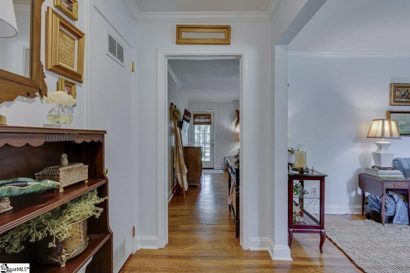 Property image 5 at 202 Roberta Drive, Greenville, SC 29615