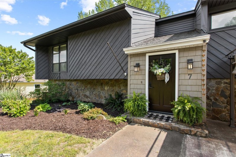 Property image 2 at 7 Bendingwood Circle, Taylors, SC 29687