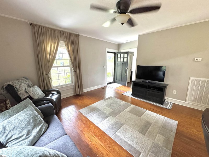 Property image 4 of 100 Garrison Street in Glenwood Mill, Easley, SC 29640