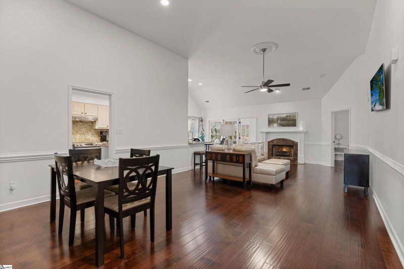 Property image 4 at 413 Rambling Rose Way, Moore, SC 29369