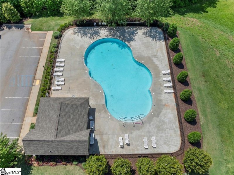 Property image 2 of 417 Brandybuck Drive in Rivermill, Piedmont, SC 29673