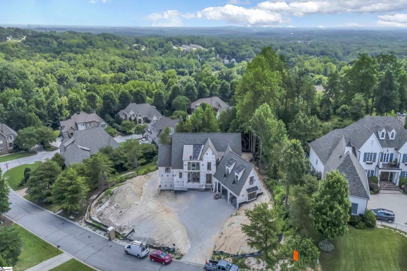 Property image 2 of 14 Monet Drive in Montebello, Greenville, SC 29609