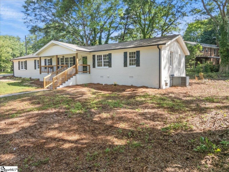 Property image 2 at 408 Bent Creek Drive, Greer, SC 29650