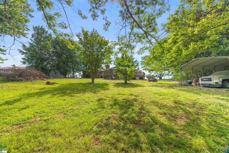 Property image 3 at 11 Crestview Court, Piedmont, SC 29673