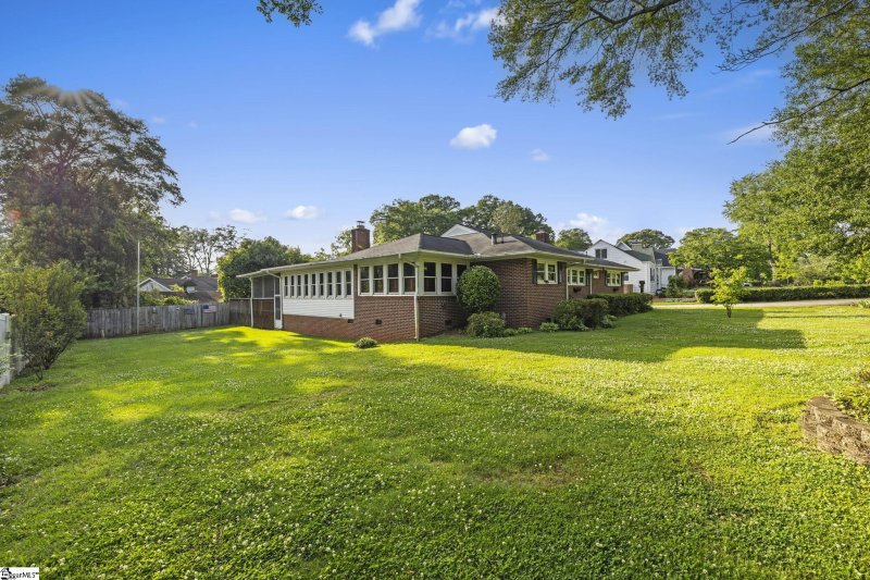 Property image 4 at 1807 N Main Street, Greenville, SC 29609
