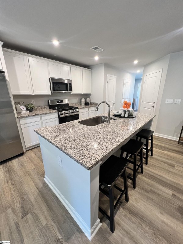 Property image 5 at 1220 Forestbrook Lane, Spartanburg, SC 29303