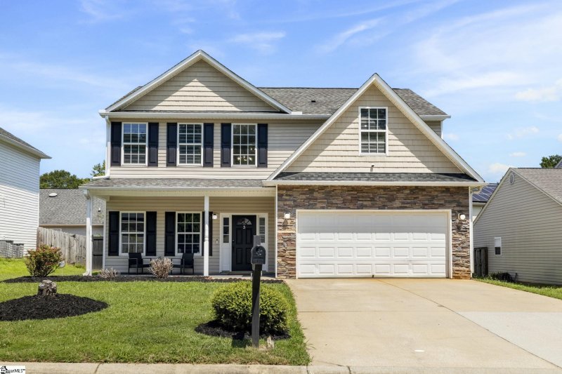 Creek Bank Commons, Simpsonville Community