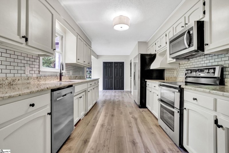 Property image 4 at 167 Lake Bowen Drive, Inman, SC 29349