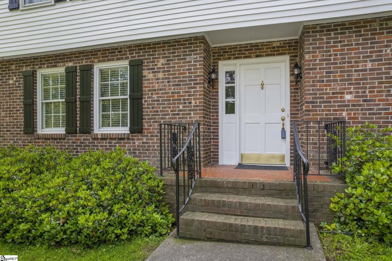 Property image 5 at 10 E Woodburn Drive, Taylors, SC 29687