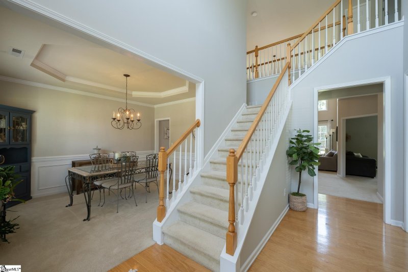 Property image 3 at 8 Woodsmoke Court, Greenville, SC 29607