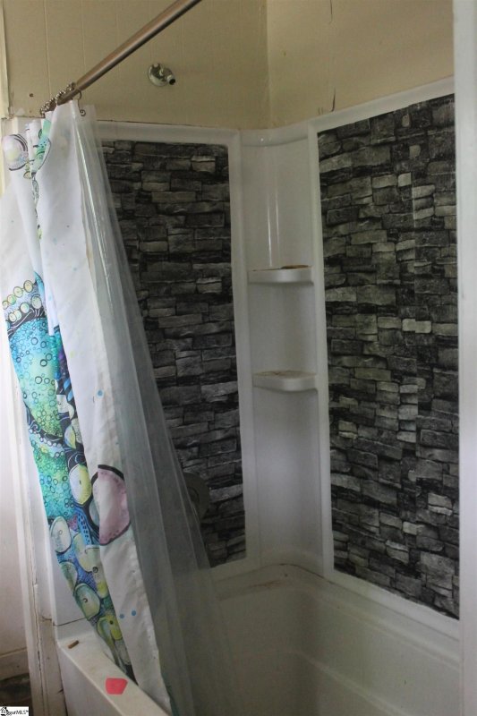 Property image 5 at 9 Brooks Avenue, Greenville, SC 29617-7827