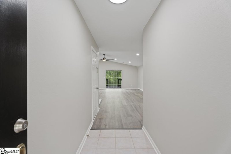 Property image 4 at 338 E Celestial Drive, Greer, SC 29651