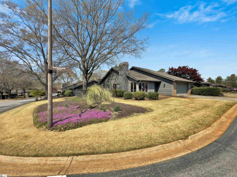 Property image 2 at 122 Tanager Circle, Greer, SC 29650