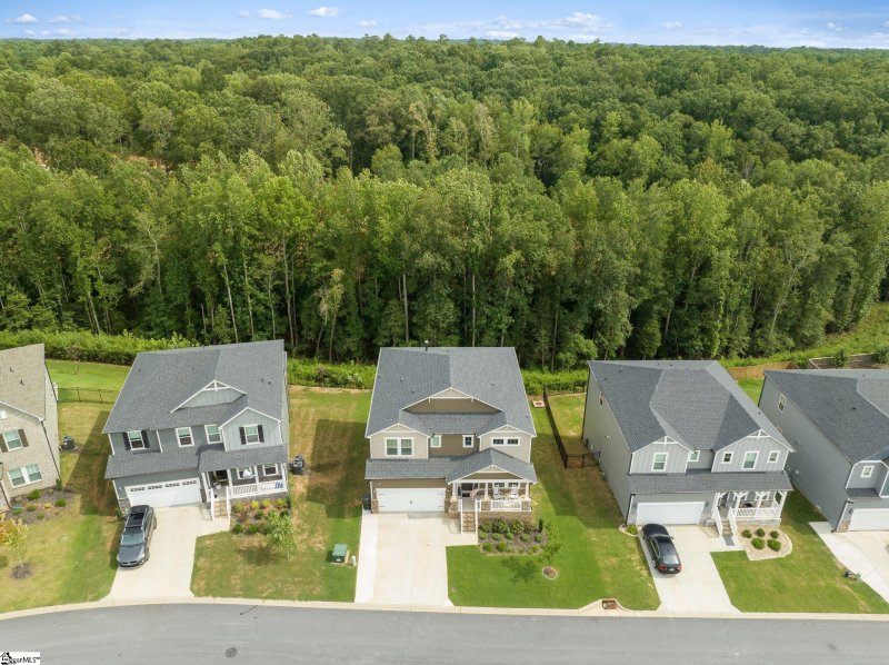 Property image 3 at 907 Whitemarsh Avenue, Simpsonville, SC 29680