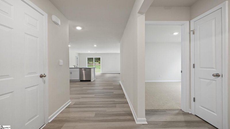 Property image 3 at 112 Roocroft Court, Fountain Inn, SC 29644