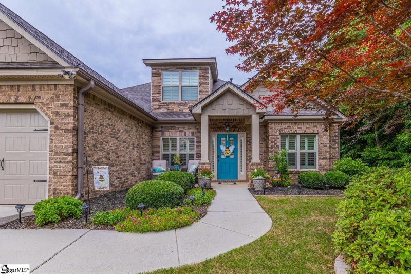 Property image 2 at 213 Watergrove Drive, Simpsonville, SC 29681