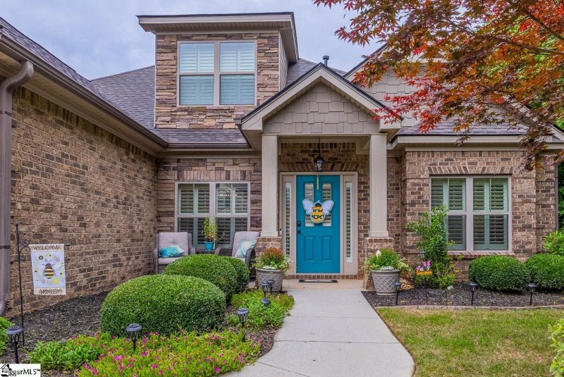 Property image 3 at 213 Watergrove Drive, Simpsonville, SC 29681