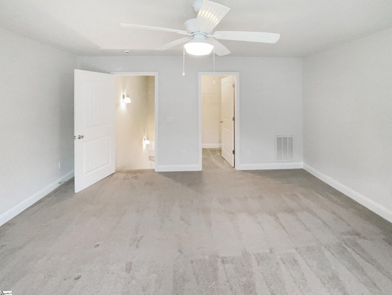 Property image 5 at 177 Bur Oak Drive, Taylors, SC 29687