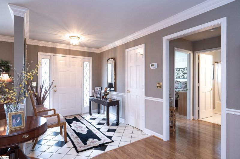 Property image 3 of 109 River Oaks Road in River Oaks, Greer, SC 29650