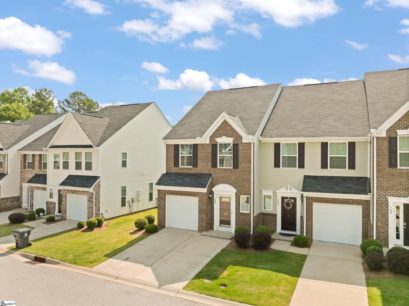 Property image 4 at 108 Emerywood Lane, Greenville, SC 29607