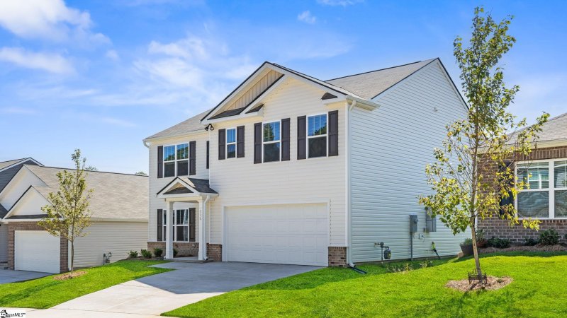 Property image 2 of 115 Roocroft Court in Cedar Gap, Fountain Inn, SC 29644