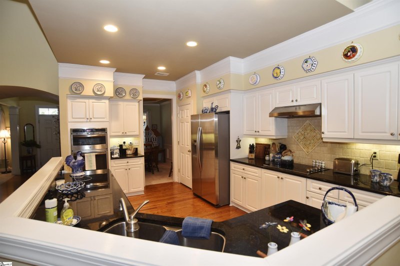 Property image 2 at 3 Treyburn Court, Greer, SC 29650