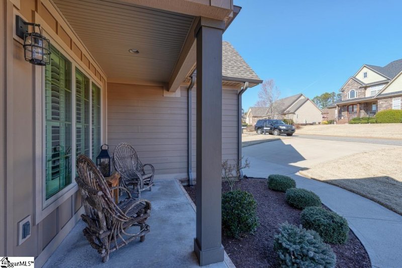 Property image 2 at 320 S Woodfin Ridge Drive, Inman, SC 29349