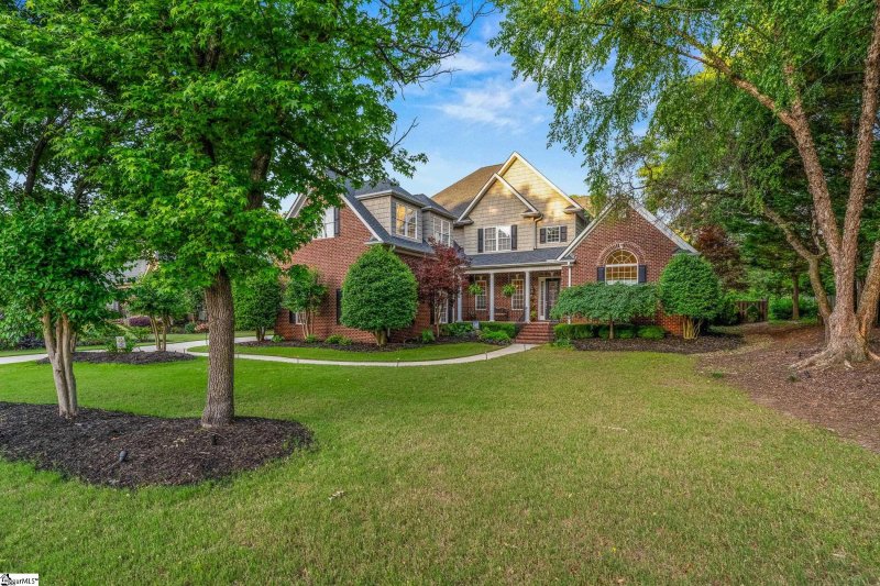 Property image 4 of 204 Whitworth Way in Sycamore Ridge, Simpsonville, SC 29681