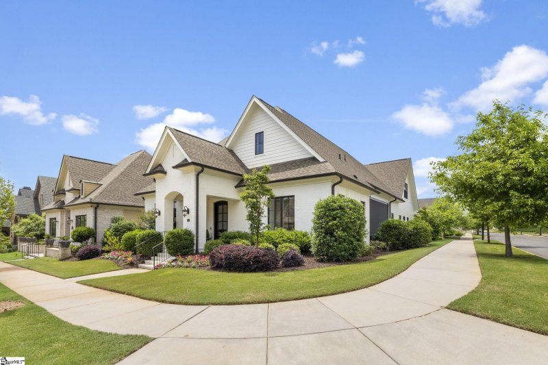 Property image 3 at 25 Norlin Drive, Greenville, SC 29607