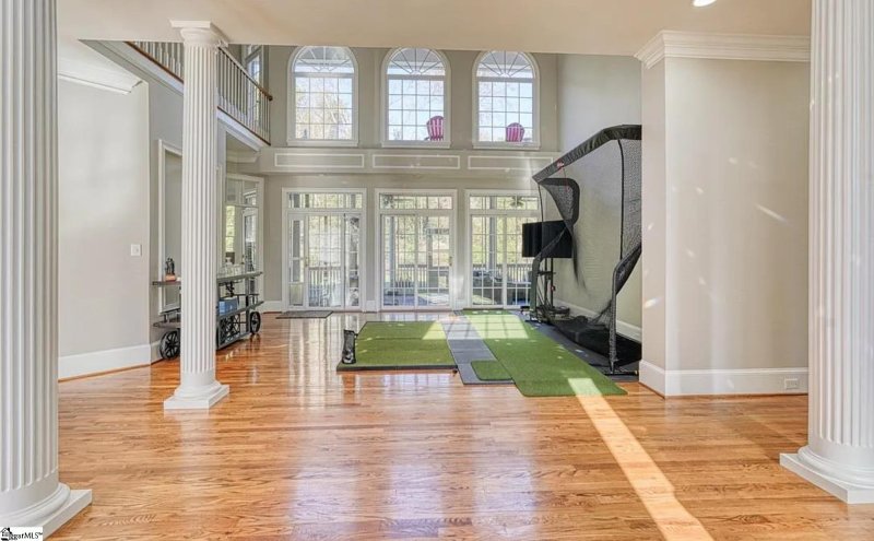 Property image 2 at 340 Hidden Creek Circle, Spartanburg, SC 29306