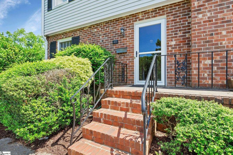 Property image 2 at 815 Edwards Road, Greenville, SC 29615