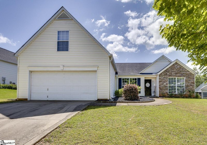 349 Hamilton Parkway