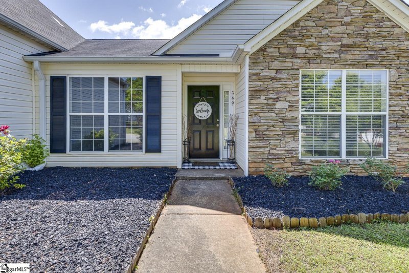 Property image 2 of 349 Hamilton Parkway in Hamilton Park, Easley, SC 29642