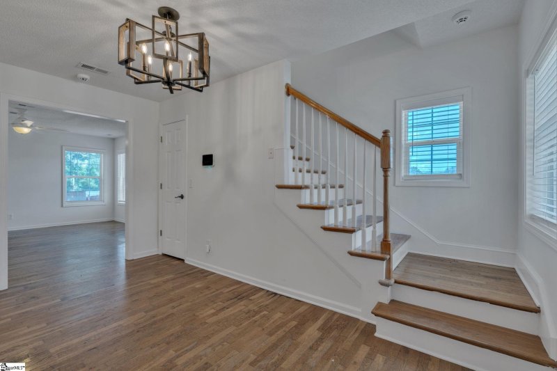 Property image 3 at 104 Cosmos Lane, Greer, SC 29651