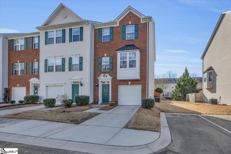 Property image 2 of 117 Sylvan Oak Way in Oak Park, Simpsonville, SC 29681