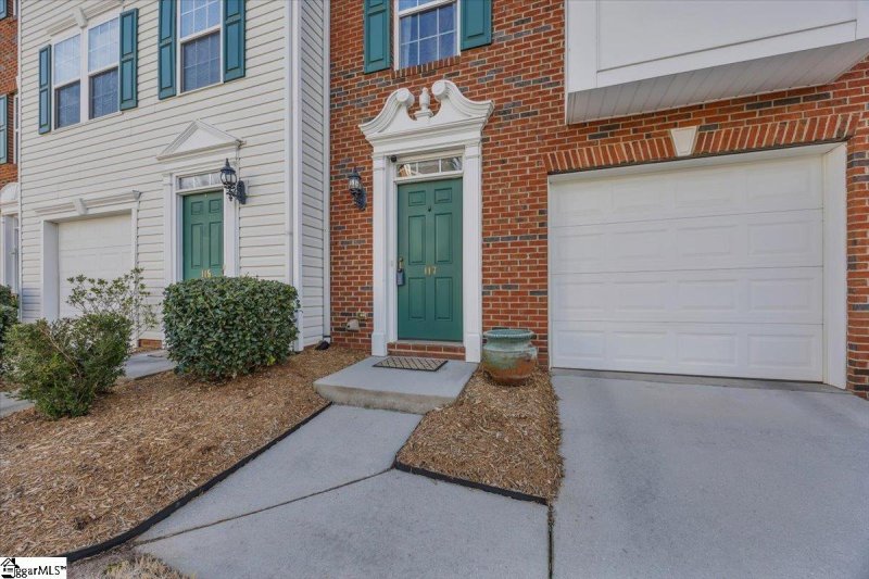 Property image 3 of 117 Sylvan Oak Way in Oak Park, Simpsonville, SC 29681