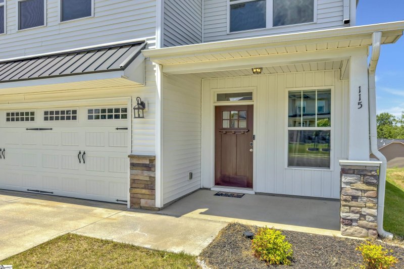 Property image 2 at 115 River Trace Loop, Simpsonville, SC 29680