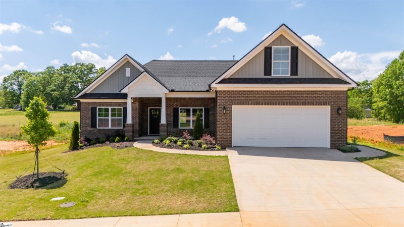 108 Willett Trail
