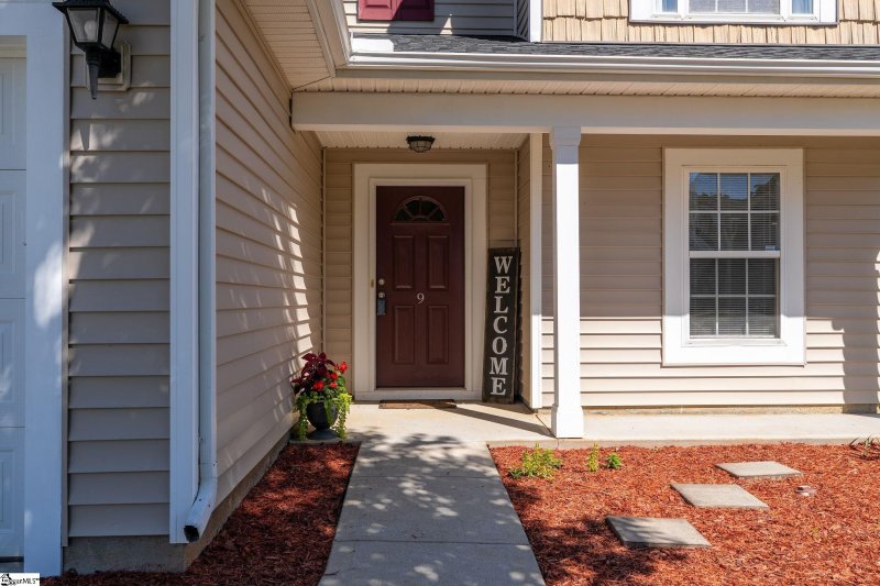 Property image 3 at 9 Hollow Tree Way, Greenville, SC 29605-6430