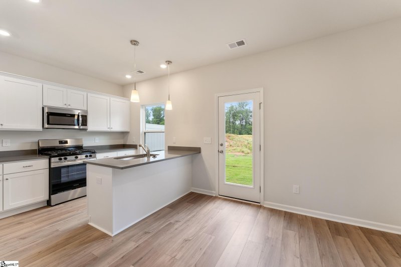 Property image 4 of 104 Denham Drive in Edwards Station, Taylors, SC 29687