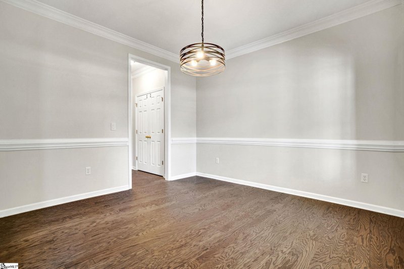 Property image 4 of 905 Morning Mist Lane in Morning Mist, Simpsonville, SC 29680-7346