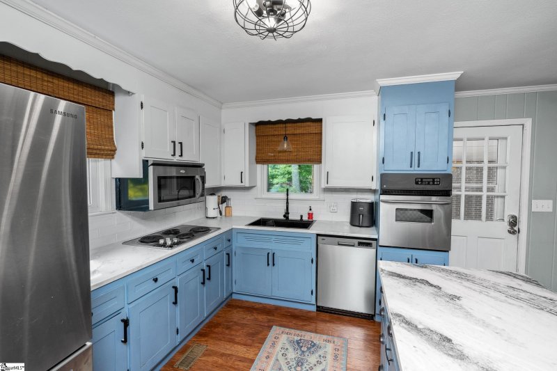 Property image 3 at 110 Sycamore Drive, Mauldin, SC 29662